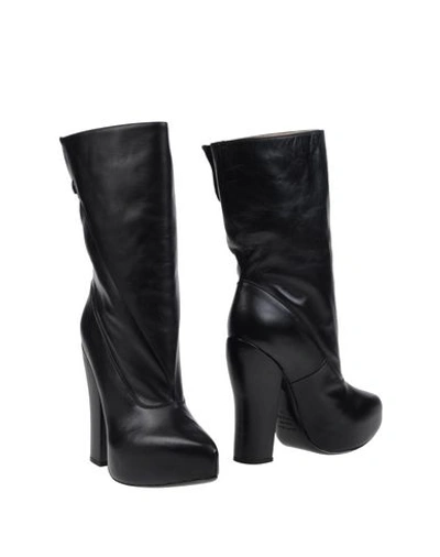 Carven Ankle Boot In Black