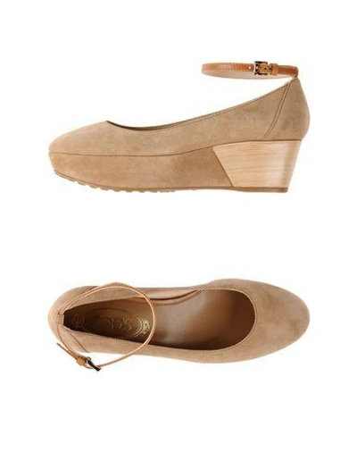 Shop Tod's Pump In Beige