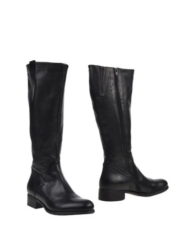 Manas Boots In Black