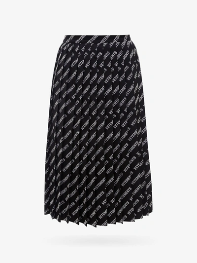 Shop Vetements Skirt In Black