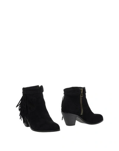 Shop Sam Edelman Ankle Boot In Black