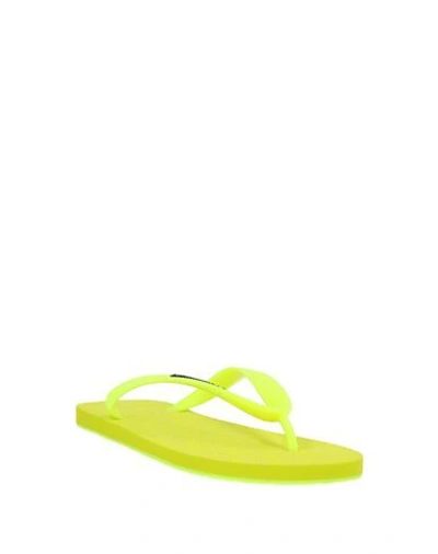 Shop Vetements Toe Strap Sandals In Acid Green