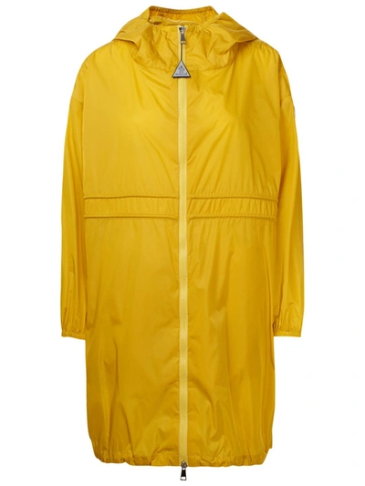 Shop Moncler Trench Lichen Giallo In Yellow