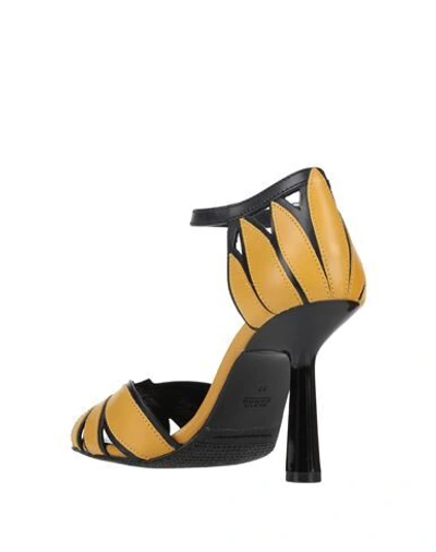 Elvio Zanon Sandals In Ocher