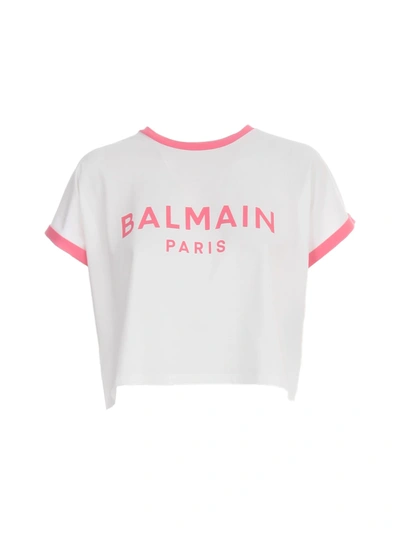 Shop Balmain Cropped Ss Flocked Logo T-shirt In Gby Blanc Rose