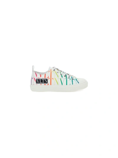 Shop Valentino Sneakers In Bianco/bianco
