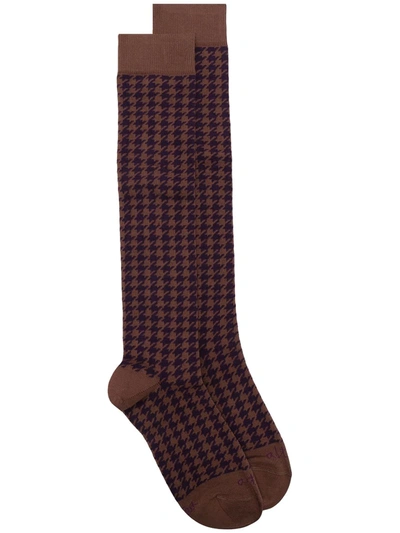 Shop Altea Houndstooth Print Mid-length Socks In Brown
