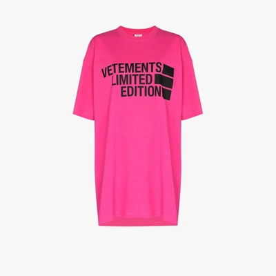 Shop Vetements Oversized-t-shirt Mit Logo In Rosa