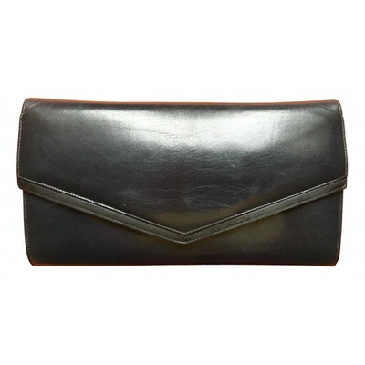 Pre-owned Bruno Magli Leather Clutch Bag In Navy