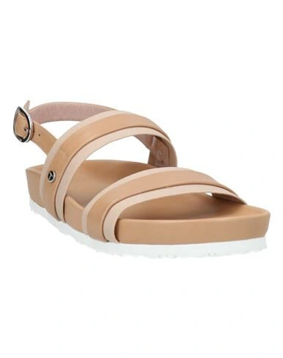 Taryn Rose Sandals In Beige