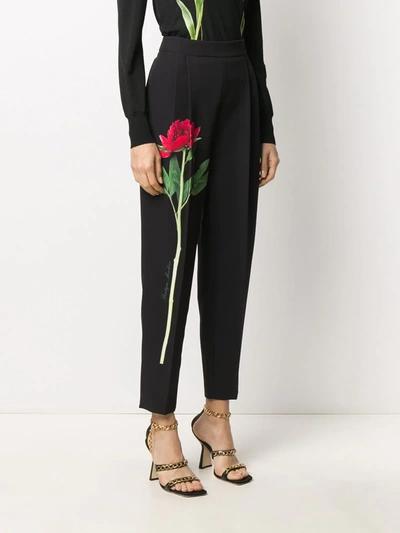 Shop Boutique Moschino Floral-print Cropped Trousers In Black