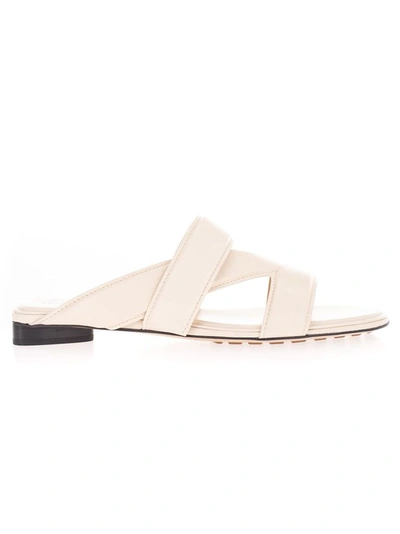 Shop Bottega Veneta Women's Pink Leather Sandals