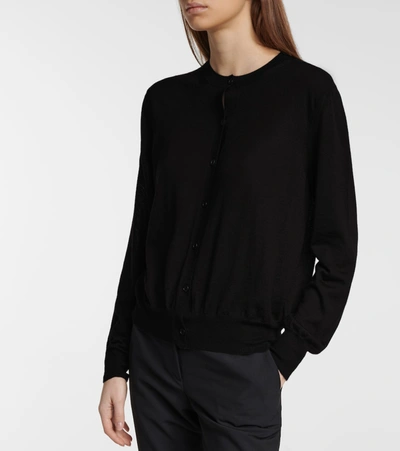 The Row Essentials Battersea Cashmere Cardigan In Black