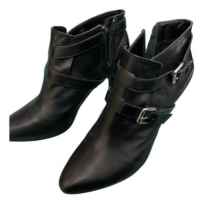 Pre-owned Lauren Ralph Lauren Leather Ankle Boots In Black