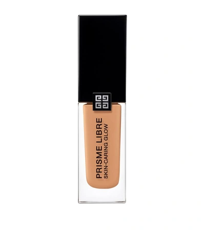 Shop Givenchy Prisme Libre Skin-caring Glow Foundation In Nude