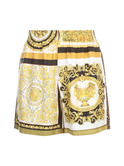 Shop Versace Shorts In Oro Marrone Bianco