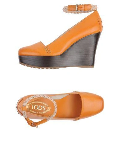 Shop Tod's Pump In Orange