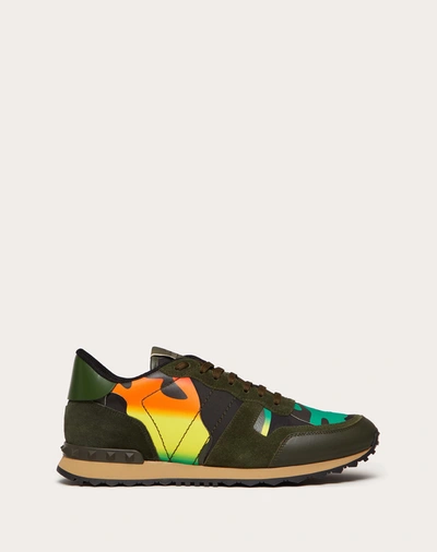 Shop Valentino Garavani Uomo Multicolor Camouflage Rockrunner Sneaker In Military Green/multicolor