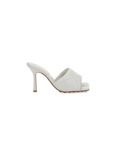 Shop Bottega Veneta 90mm Lido Sandals In Bianco