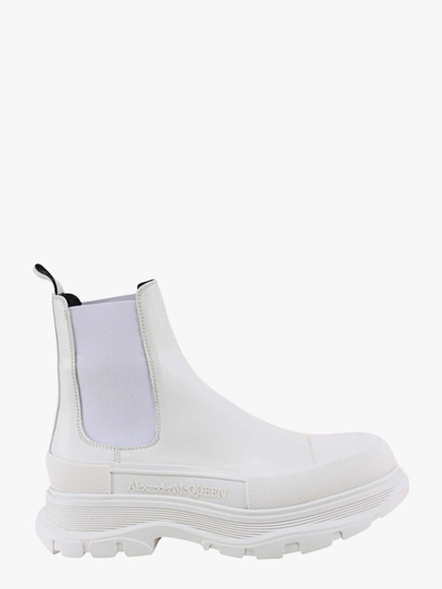 Shop Alexander Mcqueen Chelsea Tread Slick In White