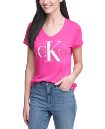 Shop Calvin Klein Jeans Est.1978 V-neck Logo T-shirt In Electric Pink