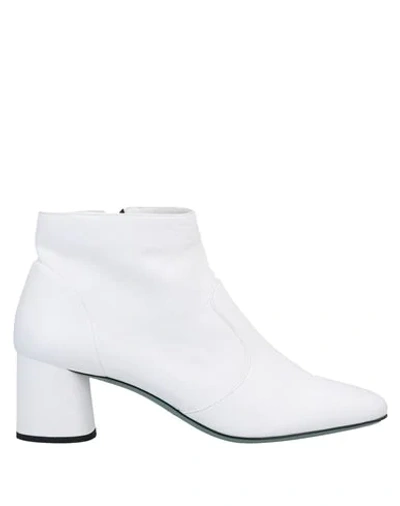 Shop Paola D'arcano Woman Ankle Boots White Size 8 Soft Leather