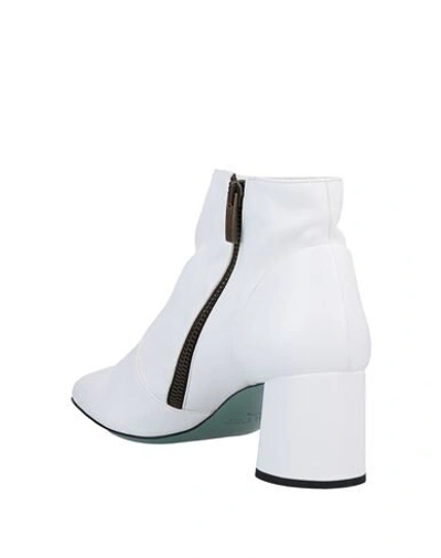 Paola D'arcano Ankle Boots In White