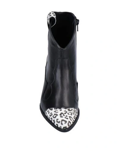 Tosca Blu Ankle Boots In Black