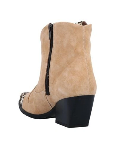 Tosca Blu Ankle Boots In Beige
