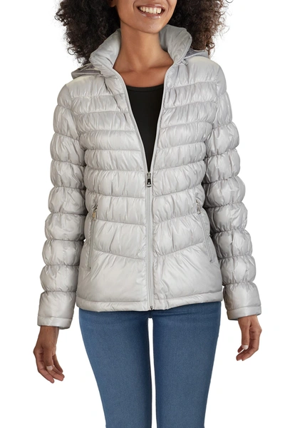Kenneth Cole Hooded Front Zip Puffer Jacket In Silver