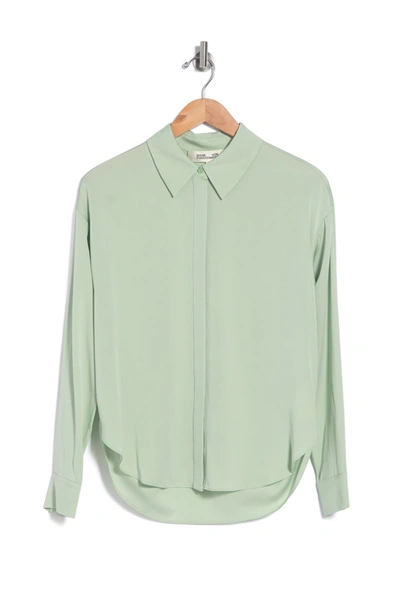 Shop Diane Von Furstenberg Leanna Stretch Silk Blend Button-up Shirt In Jadeite