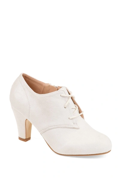 Journee Collection Womens Leona Inside Zip Block Heel Booties In Stone