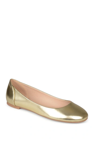 Journee Collection Womens Kavn Medium And Wide Width Comfort Insole Slip On Round Toe Ballet Flats In Gold