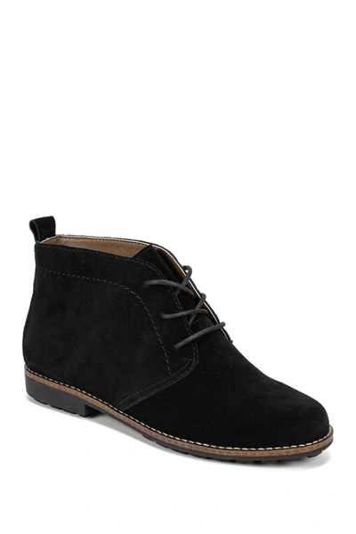 White Mountain Footwear Auburn Suede Bootie In Black/suede