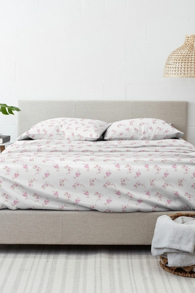 Shop Ienjoy Home Premium Rose Bunch 4-piece Flannel Bed Sheet Set In Pink