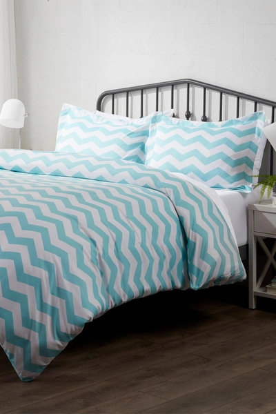 Shop Ienjoy Home Home Spun Premium Ultra Soft Arrow Pattern 3-piece King Duvet Cover Set In Turquoise