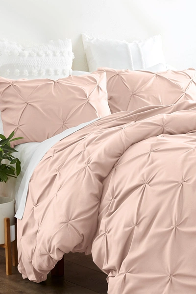 Shop Ienjoy Home Home Spun Premium Ultra Soft 3-piece Pinch Pleat Duvet Cover Set In Blush