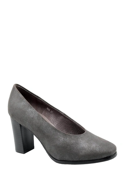 Shop Antelope Washed Leather Pump In Grey