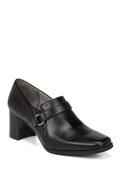 Lifestride Sarisa Bootie In Black | ModeSens