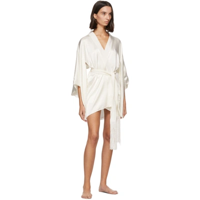 Shop Kiki De Montparnasse Off-white Silk Kimono Robe In Ivory