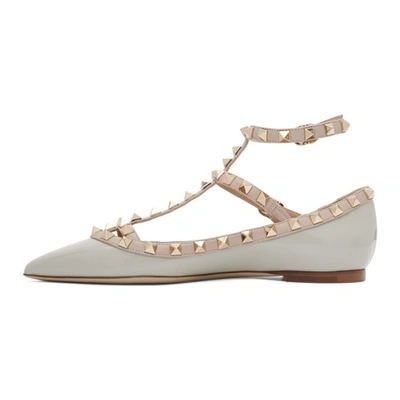 Shop Valentino Grey And Pink  Garavani Patent Rockstud Cage Ballerina Flats In 39k Grey/p