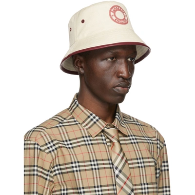 Shop Burberry Beige & Red Canvas Logo Bucket Hat In Garnet