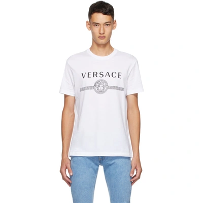 Shop Versace White Classic Medusa Taylor T-shirt In A001 White