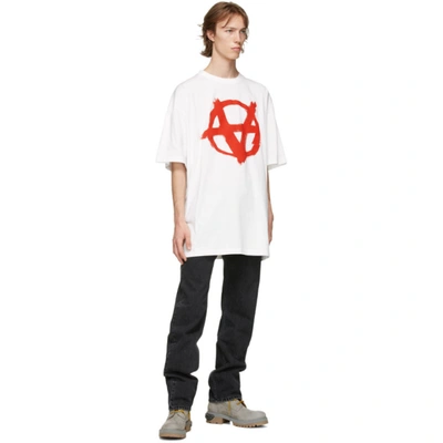 Shop Vetements White Oversized Anarchy Gothic Logo T-shirt In White / Red 14619898