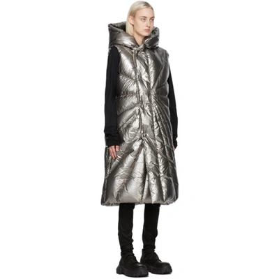 RICK OWENS 银色 MONCLER 联名 PORTERVILLE 无袖羽绒大衣