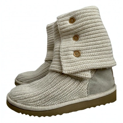 Pre-owned Ugg Cloth Ankle Boots In White