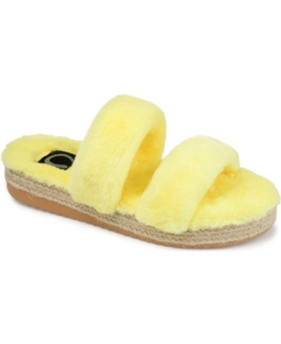 Journee Collection Relaxx Womens Slip-on Slippers In Yellow