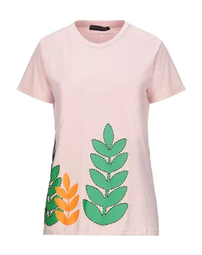Shop Alessandro Dell'acqua T-shirts In Light Pink