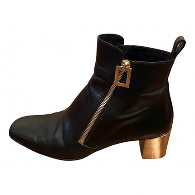 Pre-owned Roger Vivier Black Leather Boots