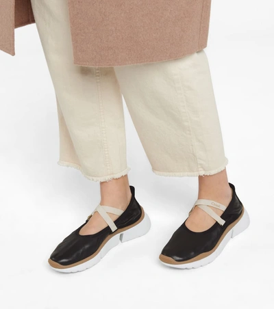 Shop Chloé Sonnie Leather Ballet Flats In Black